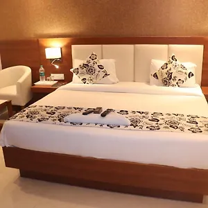 Royal Sky Luxury Near Delhi Airport Hotel New Delhi
