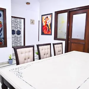 Wild Rose Hotel New Delhi